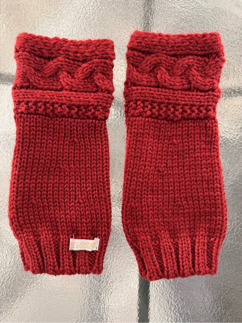 Officially Sponsored Outlander Rhenish Cowl and Hand Warmers by Abbyshot - Picture 10 of 12
